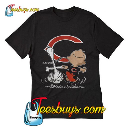 Charlie Brown And Snoopy- Chicago Bears T-Shirt