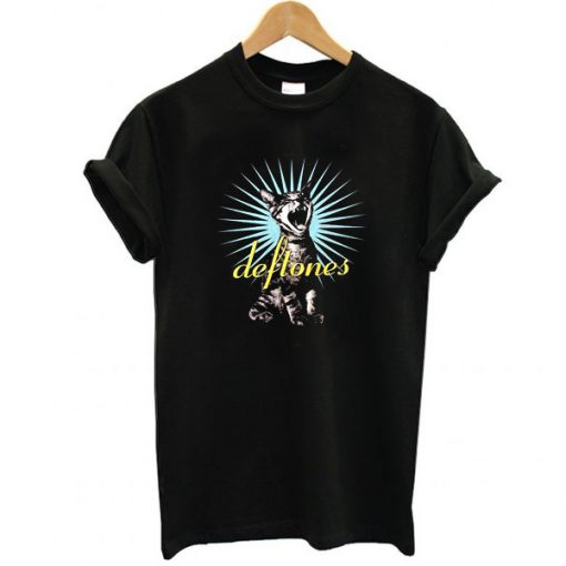 Man's Classic Deftones (Like) Linus Scoop Neck t shirt RJ22