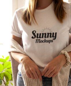 Sunny Mockups t shirt RJ22