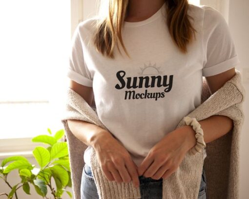 Sunny Mockups t shirt RJ22